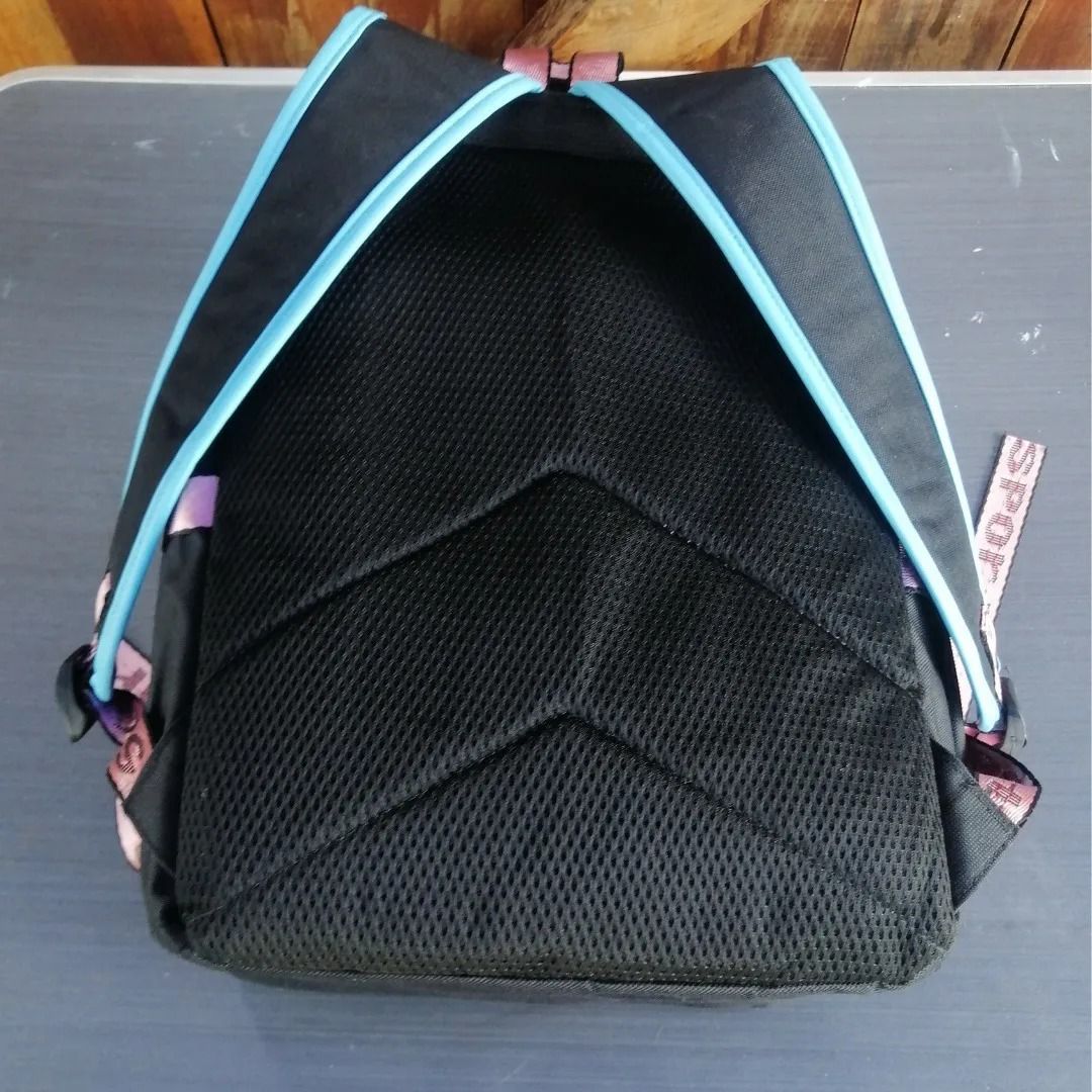 MOCHILA ESCOLAR BTS color celeste